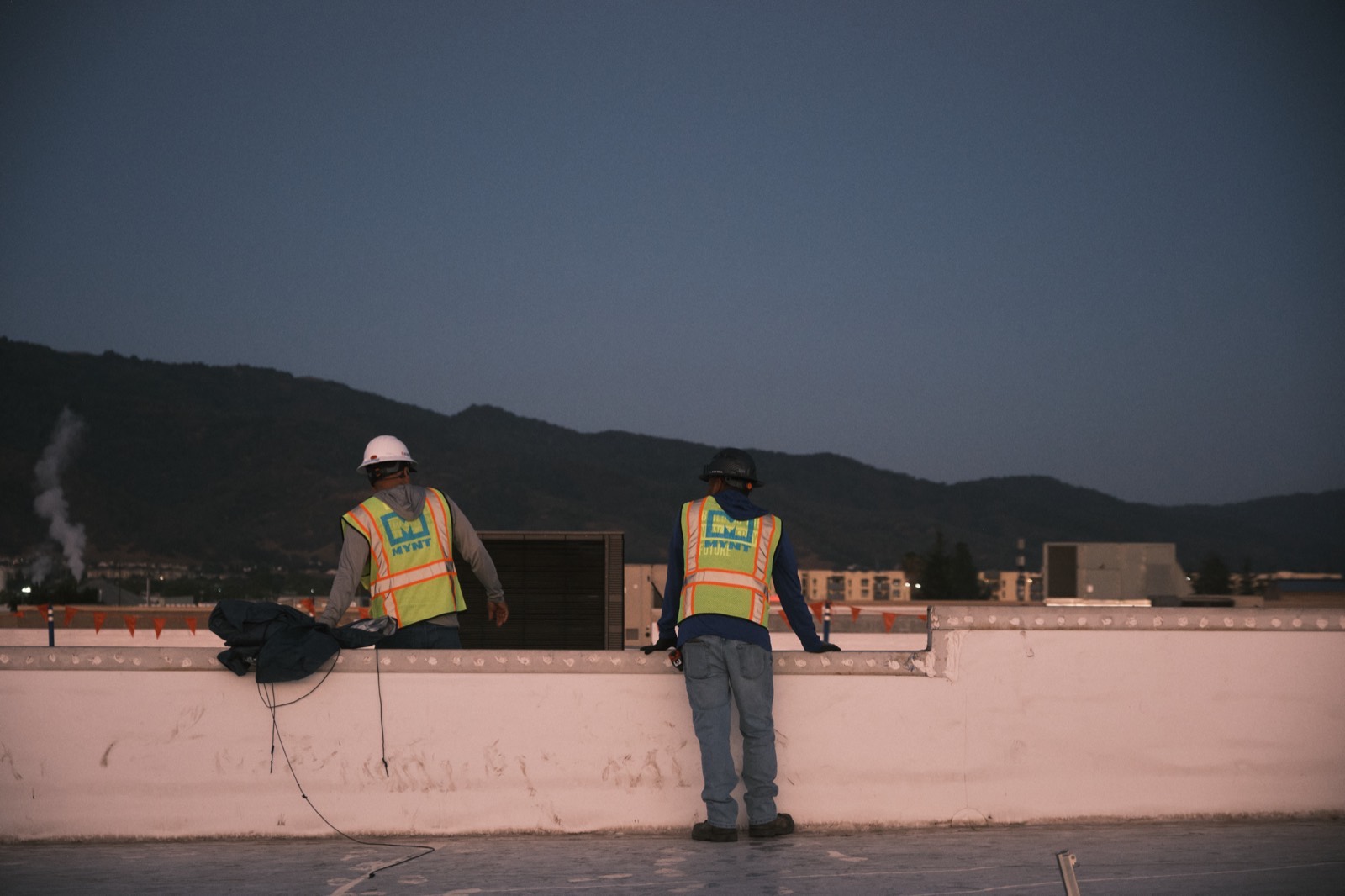 MYNT crew at work on a commercial solar build