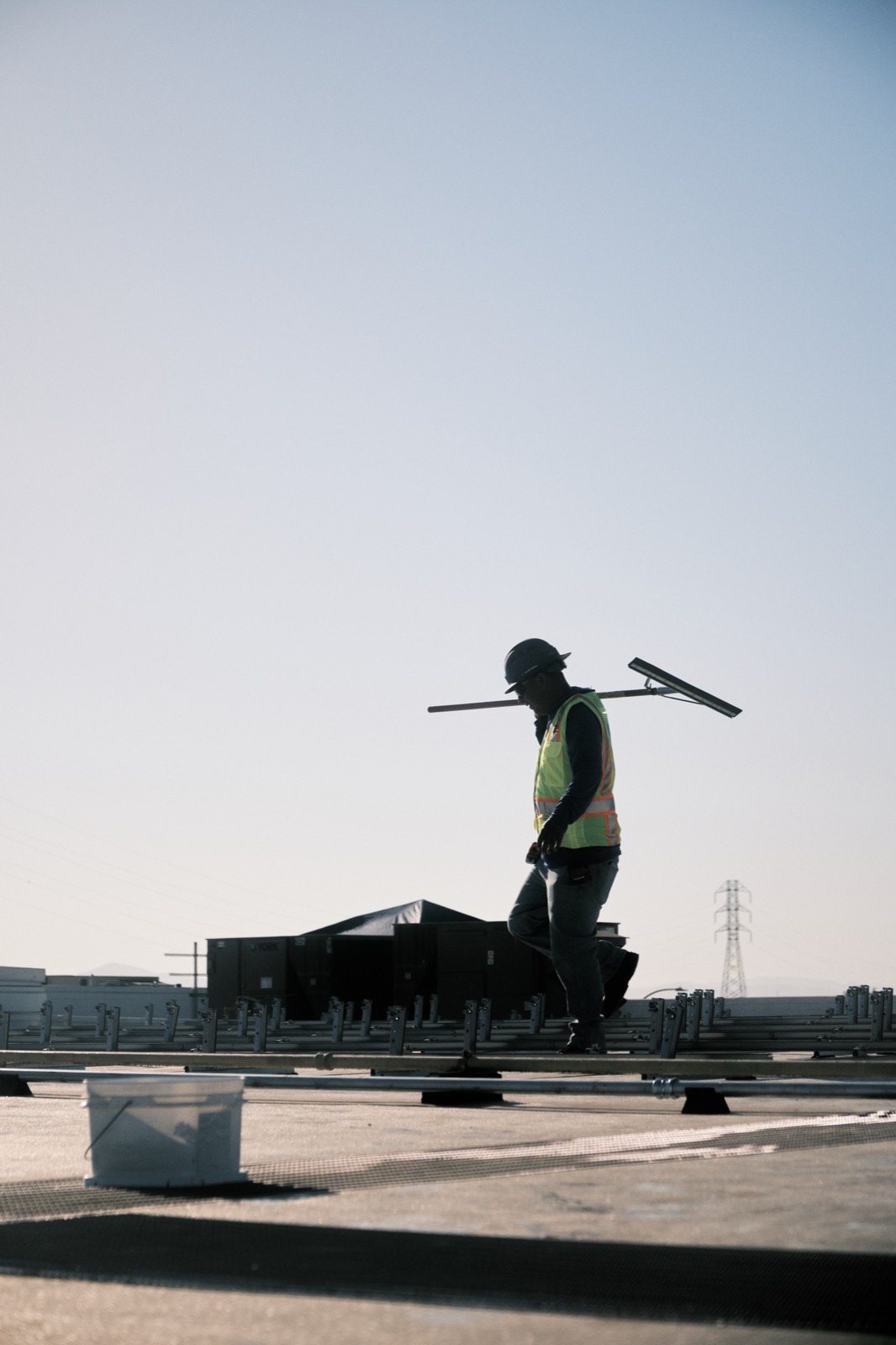 Carrying rail